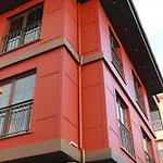 Arc House Apartment *