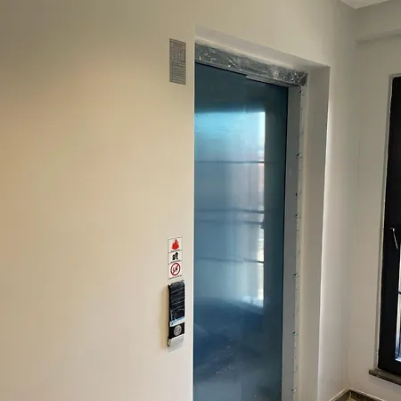 Arc House Apartment