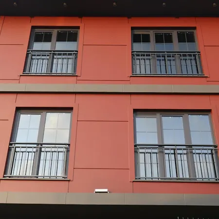 Arc House Apartment *
